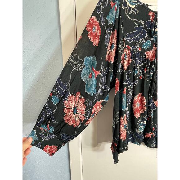 ASTR the Label Babydoll Blouse Medium Black Floral Blouson Sleeve Boho Office - Picture 3 of 6